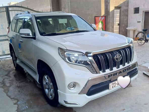 السلام عليكم اخوان...
تويوتا برادو 2010 محدث 2017 لون ابيض رقم سليمانيه سنويه وهزه جديده
 بيها رشة صبغ صغيرة بين البابين الخلفيات فقط .. محرك 4 سلندر شاشة كبيره لايت زراك وزنون كامره خلفيه ومري كهرباء
السياره ما ناقصها شيء وباسمي
السعر 220 ورقه أو مراوس مع هايلوكس20 .. مكلف بالنشر للاستفسار الاتصال ؛ ***********.
