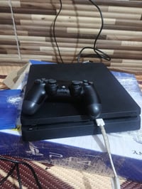 اخوان بلاي 4 سليم نص تيرا كامل ملحقات مع قرص جي تي اي غير نضام13.5 اول...