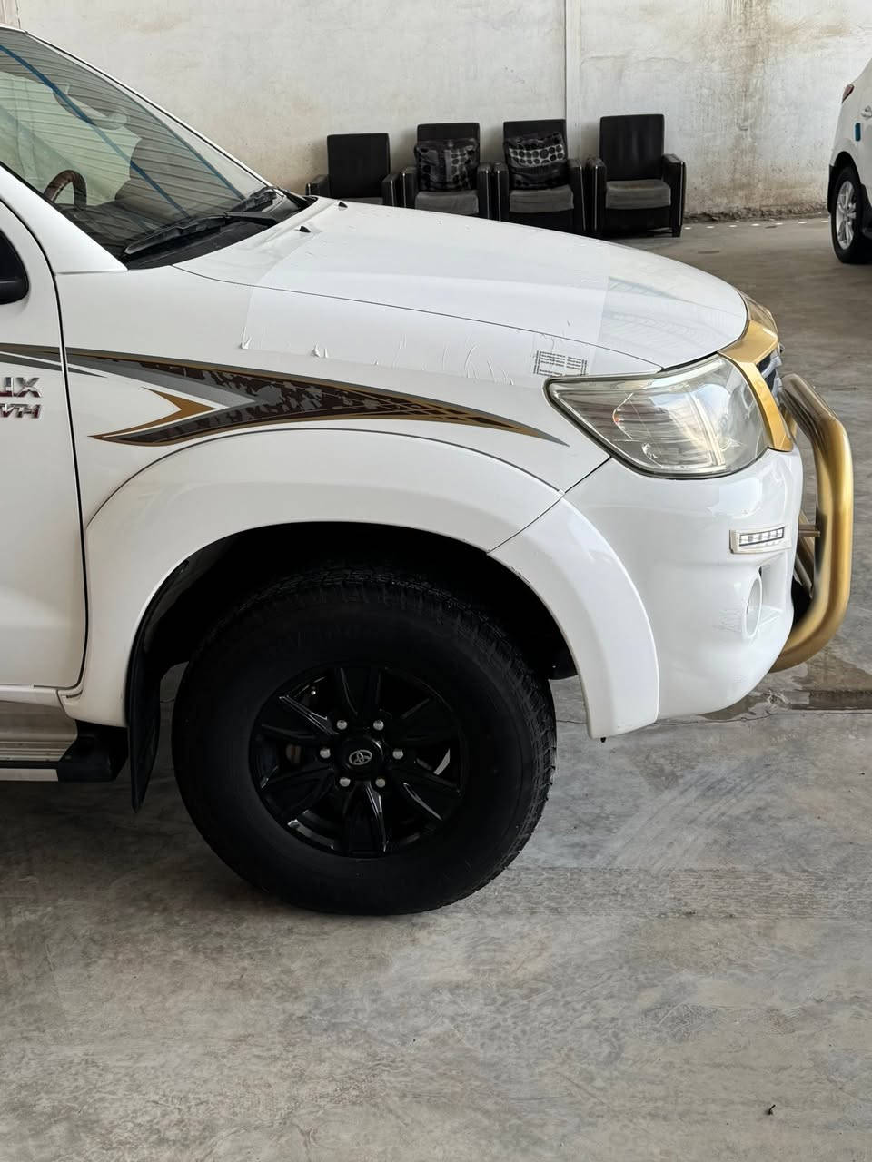 السلام عليكم
للبيع 
TOYOTA HlLUX 
2014
اوتو 

كفاله عامه 

4*4
سياره جديده بمعنا الكلمه سونار تجي تفحص وتروح 
سياره جاهزه 
رقم أربيل 
مكان السياره واسط الزبيديه 
للستفسار:***********
