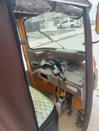 تكتك للبيع موديل 21رقم انكليزي بغداد باقي على استلام اللوحات مشروع وطن...