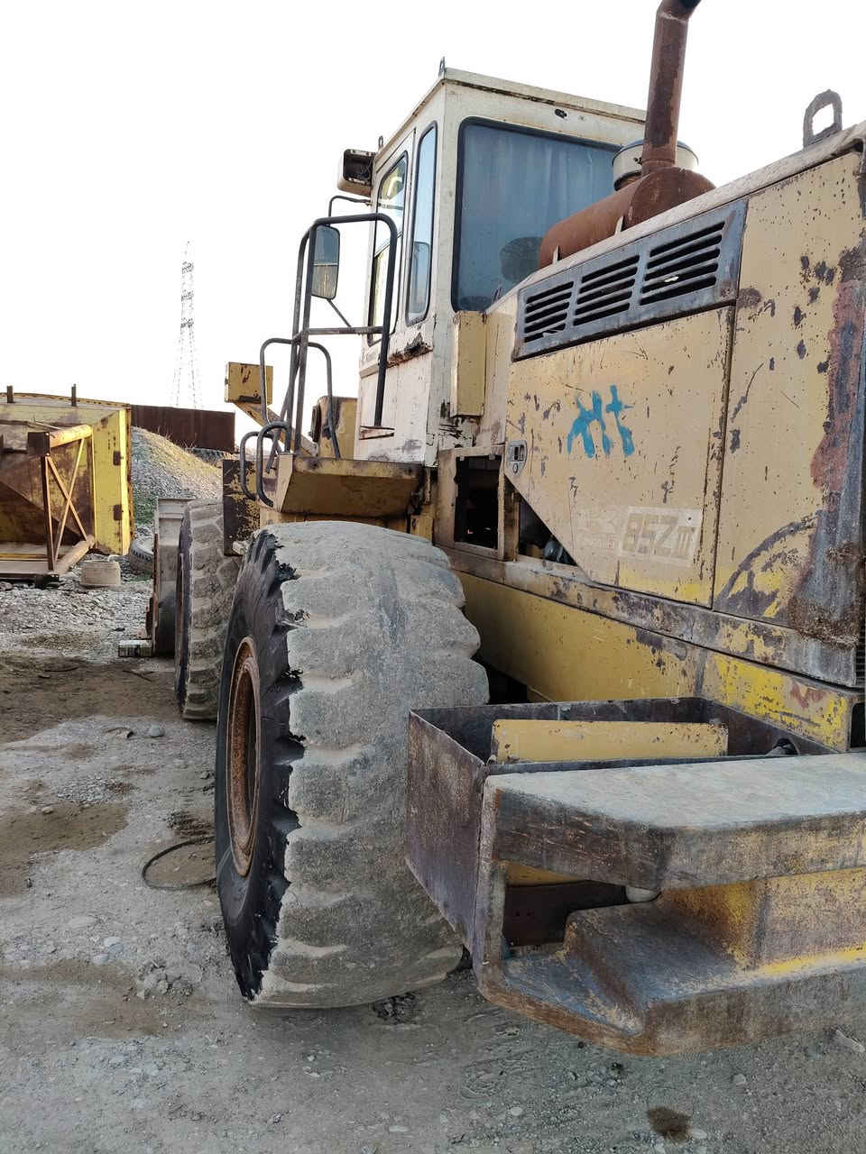 سلام عليكم شفل للبيع حجم 85 موديل 92 بدون رقم بي كتاب مال مزاد شفل جاهز من مكينه وكير و اكسلات و بم رفع جديد تبريد شغال شفل جاهز و شغال شرط الفحص سعره 175 ورقه و بي مجال مكان الشفل ديالى


**إذا كنت صاحب هذا الإعلان وتريد حذفه لأي سبب، رجاءا أرسل رسالة إلى الدعم الفني**