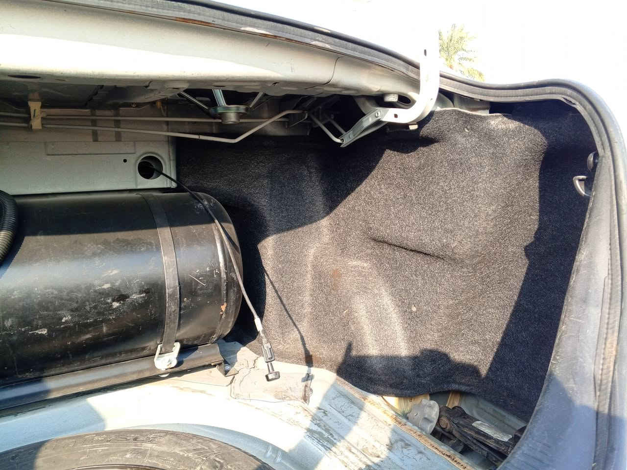 السلام عليكم
كامري ٢٠٠٨ 
LE امريكي رقم بغداد
كير مكينه خير من الله 
المكينة ٤ سلندر ٢٤٠٠
مواصفات السيارة 
تحكم ستيرن صندوق كهرباء
كشن كهرباء الجام اوتو
شاشة تدعم كل البرامج 
كامره خلفيه تحكم مري 
تبريد خير من الله 
السيارة كاملة مكملة 
متصرف عليها كل شي
شادلها منضومة غاز
جديدة ب ٥٠٠ الف وبيها كتاب
السيارة بيها ٥ قطع صبغ 
ابيعك حزام مكفوله من الدواخل 
يعني اكفلك شاصي ولغد  ودواخل من الجكه
السيارة ماشيه 150
السعر 95مكاني بغداد 
الاستفسار***********
