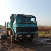 شاحنة • للبيع