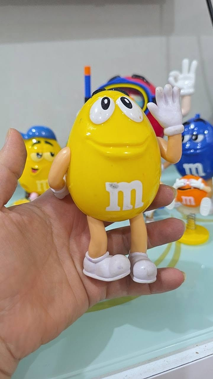 مجموعه حلوه ولطيفه من مجسمات M&M's بألوان وأشكال مختلفة ومتوفر توصيل لكل المحافظات


**إذا كنت صاحب هذا الإعلان وتريد حذفه لأي سبب، رجاءا أرسل رسالة إلى الدعم الفني**
