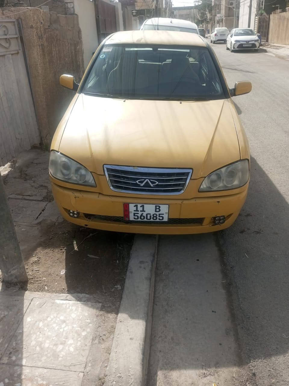 سلام عليكم شيري كوين للبيع سياره محرك بلادي محرك نظيف سياره حلوه خير من الله هيئه وغرامات مصفره تايرات نص عمر بيها ضربه جاملغ خلفي السايق مصلح عل بارد السعر ٢٥ ورقه بيها مجال حك الجيه الهاتف *********** العنوان بغداد حي الجهاد
