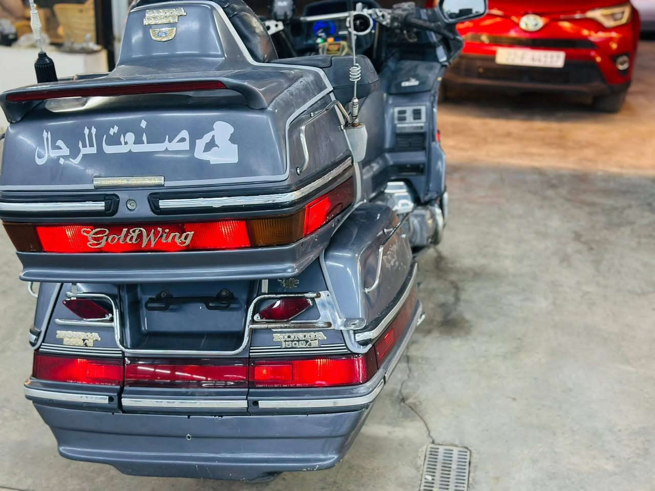 السلام عليكم كولد ونك 1500 موديل ١٩٨٨ كامل كهربائيات مسجل بلوتوث جكات بك كلها شغاله مكينه مكفوله ماشي 52 الف حقيقي بدون  سعرها 23 وبيها مجال مكاني الانبار قضاء عانهه
***********
