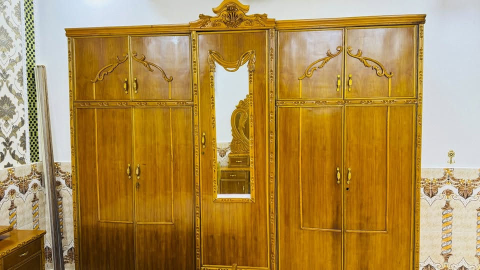 سلام عليكم يوجد اشكال الغرف النوم للبيع وأسعار مناسبة جديد ومستخدم العنوان الرمانه يم الجسر الاستفسار ***********
