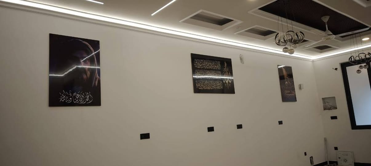 طابو صرف 150 م  3 طوابق
الاول غرفه نوم صاله استقبال مطبخ حار بارد صحيات داخليه و خارجيه
🏢🏢🏢🏢🏢🏢🏢🏢🏢
الطابق الثاني 3 غرف وحده سويت خاص نوم صاله كبيره مطبخ طارمه مجمع صحيات
🏢🏢🏢🏢🏢🏢🏢🏢🏢
الطابق الثالث غرفه كبيره صاله كبيره سطح جلسه ديكورية 
مواصفات البيت كهرباء بوري سمارت
ماء نضام تصفيه ارو فلتر 
نضام أنبوب غاز 
جميع البيت جبسن بورد احدث الديكورات 
ارضيه بورسلاين ايفا 
بيبان تركي 
شبابيك المنيوم عازل تاااام 
هواي بي مواصفات المنزل
الاستفسار واتس مراجعة مكتب حسين فليح للعقار 
***********
