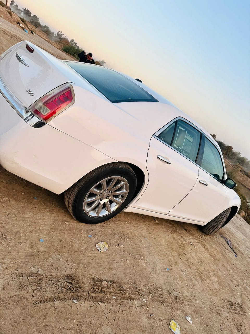 سلام عليكم أوباما موديل 11 رقم شمالي دهوك للبيع نقصه دبلات أو شي بسيط بل حداديه الخلفي السونار مالته منزله بل منشور مكاني قضاء الشطره السعر 152  أو بيه مجال للطيبين 

***********
