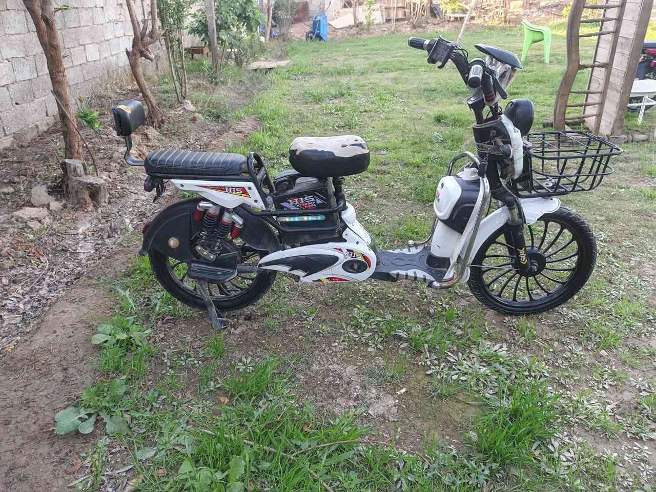 حجم 20 موديل 2024 دراجه كامله  بطاريات 5 جدد دراجه نضيفه كلش عنوان بغداد جسر ديالى الجديد
رقم ***********
