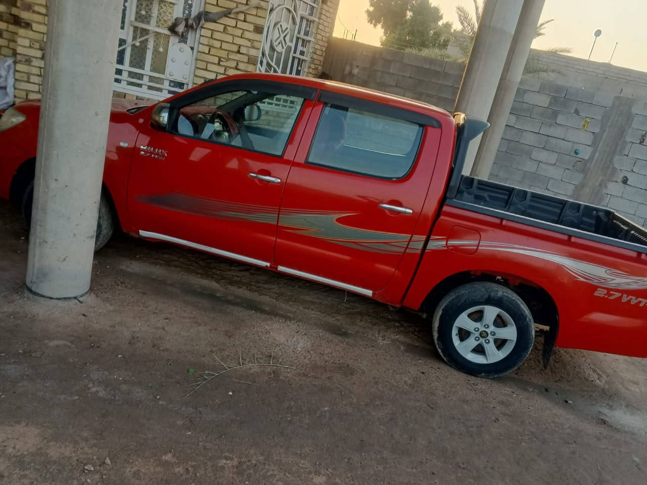 سلام عليكم تيوتا للبيع موديل 2011قطري شاصي 12المكينه تنقص والسنويه منتهيه رقمه ميسان مكان السياره البصره المدينه السعر 145للاستفسار هذا رقم صاحبه ***********
