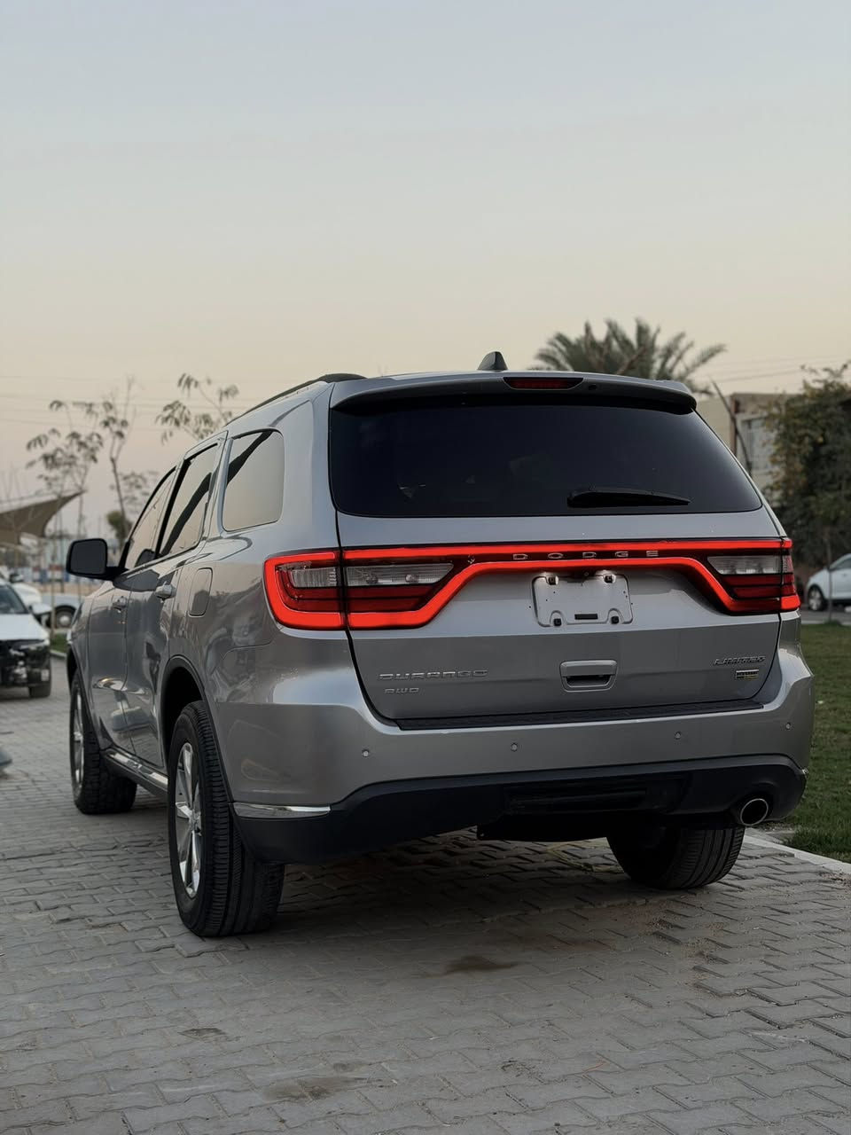 سلام عليكم   #للبيع_فقط
دودج دورانكو 

مديل 2017. اصل 

محرك 3600.  V6

#ادوات_ادوات_دخول_جديد

 ( فول مواصفات )

دواخل جلد 

شاشة كبيرة 

بصمة تشغيل 

فول تحكم ستيرن

تتدفئة كشن 

تبريد ثلج ❄️

سيارة حيل جديدة وجاهزة من كلشي 

#المكان_بصرة 

#السعر_اتصل_وتدلل

***********
