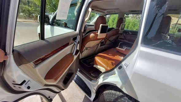 للبيع لكزز برادو 2012 GX 460 خليجي محدثة فقط الدعاميات 2017 
8 سلندر بيها باب خلف السايق صبغ  وبارد اصبعين طارف باب السايق رقم بغداد بأسمي ماشيه 210km الف فول مواصفات 1/1 دواخل جلد مطعم بصاج 
المواصفات :
1- فتحة سقف 
2- حساسات خلفية وامامية وجانبية
3- كامرات مع رادارات 
5- تحكم ستيرن جهتين 
6 - نضام ECO الاقتصادي
7- ثلاجة تبريد 
8- مري شفط 
9- فور ويل 
10- نضام GBS
12-كشنات جلد تدفئة وتبريد كهربائية 
13- نضام خزن ميموري 
14- جكات 
15 - كشنات جلد  
16- قيادة ذاتية 
17- عدسات لايت زنون     
20- 7 راكب
21- ويل كب كروم حجم 18
22_ 8 ايرباك
23- تبريد 4 قطع
24- 3 شاشات كبيرة
25- ليد انارة 
26- مانع انزلاق 
28- بصمة تشغيل
31- ستيرن كهربائي متحرك مع تشغيل البصمة

مكان السيارة : الانبار عامرية الفلوجة

رقم صاحب السيارة : ‭***********‬
السعر 30000$ وبيها مجال
