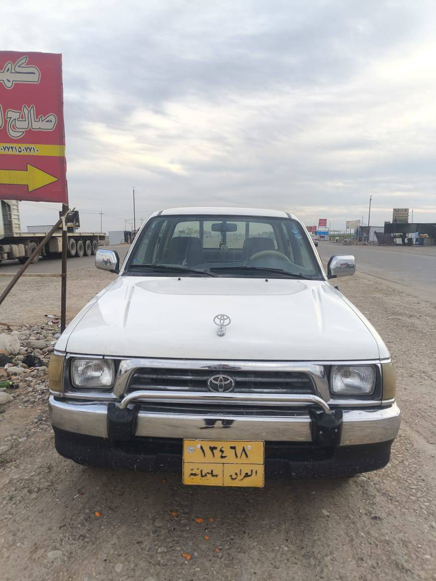 سلام وعليكم سياره للبيع تويوتا الفين 2001رقم سليمانية سياره مال جناي مابيها نقص مكفوله من صبق بس بلقبق البانزين شويه صبق فقط باور ستيرن تبريد مكان سياره ديالي العضيم ***********
