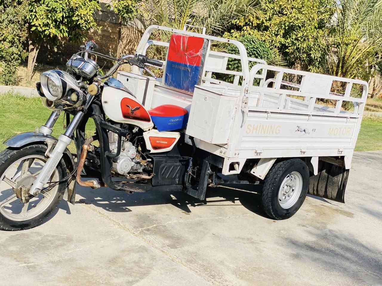 ستوتة ام الطير 2021 مكفولة عام و خير من الله كهرئيات كلهة شغالة أوراق كاملة تخم تايرات شاصي مكفول رگبة مكفولة مكفولة من اللحيم و الخياس محرك خير من الله للسعر و الاستفسار اتصل *********** العنوان دلي عباس قرية الوشاع
