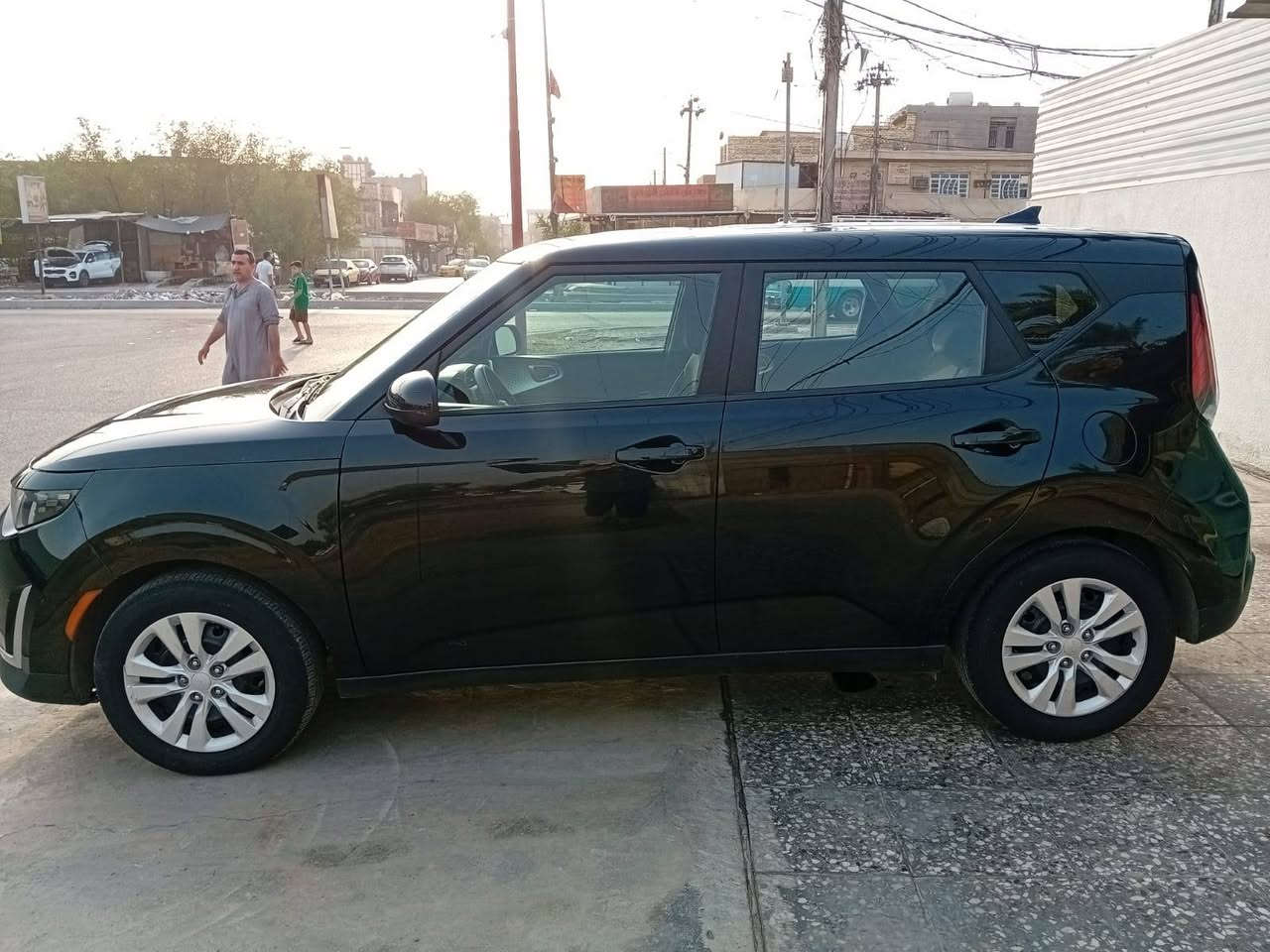 السلام عليكم
كيا صول 23 أسود

الحادث منشور فقط بنيد مبدل والباب الخلفي قبل يومين انطخ وياهه باب جدید اطیک

المواصفات

محرک 2.0 دوش تحكمات استيرن اوتو بارك وتوقف ذاتي ورادار مسار تبريد جيد ماشيه 55 ميل السياره بحاله جيده سياره مال جناي السعر 142

*********** بغداد العامل

***********

ابو عباس
