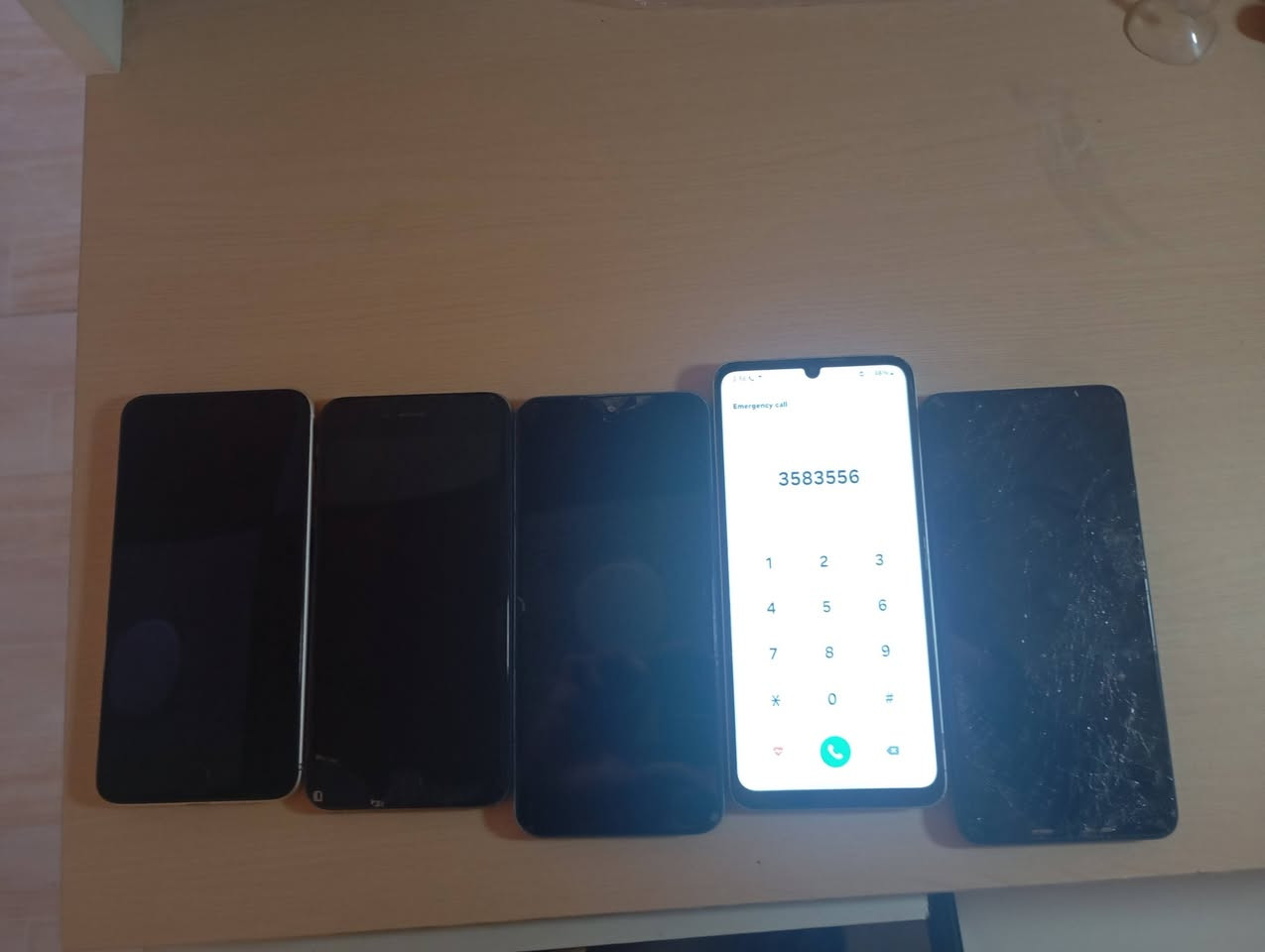 سلام عليكم اجهزه عطلانه بس A05بيه رمز الباقي كلهن يحتاجن شاشات ابيعهن شلع كلهن ب70


**إذا كنت صاحب هذا الإعلان وتريد حذفه لأي سبب، رجاءا أرسل رسالة إلى الدعم الفني**