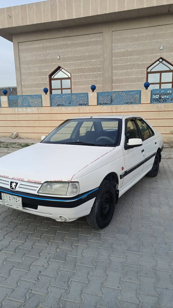 السلام عليكم بيجو 405 رقم بابل موديل 9 السعر 30  سنويه صاقطه  كير محرك جدد تبريد شغال حداديه نضيفه كهربائيات كلهه شغاله مكفوله من الضربه السعر 30 اتصال *********** أو *********** مكان السياره نجف
