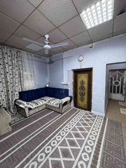 بيت للبيع زراعي سند 25 الموقع ابو خستاوي شارع الغسل  المساحة بلسند 100 م 
يحتوي على مطبخ وصالة وغرفة طايق ارضي وغرفة طابق 2 كبيرة 

السعر 68 وبي مجال 
***********
