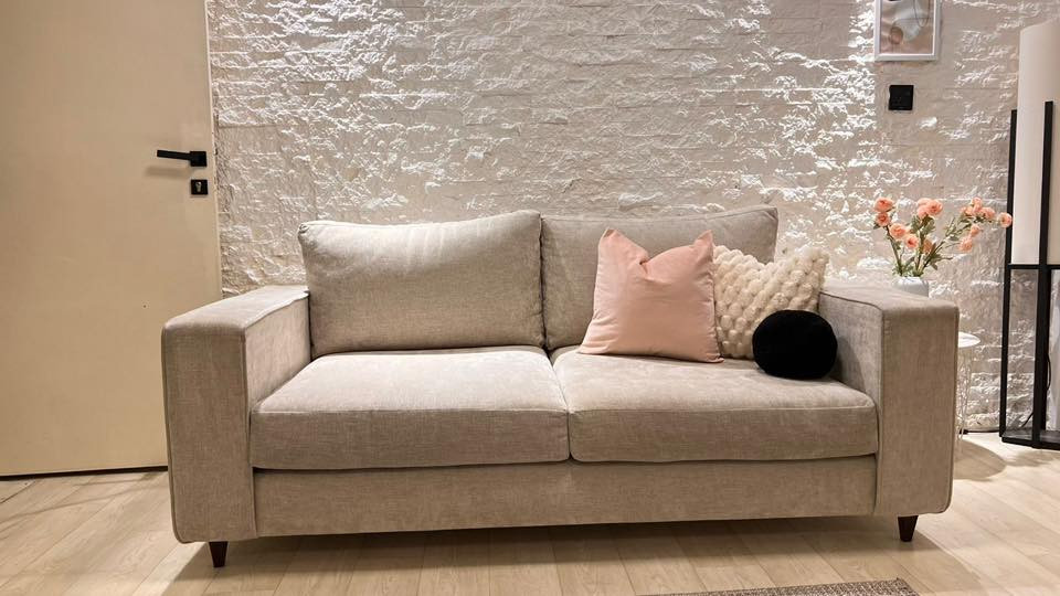 تخم للبيع بي هذا الضرر محروك وبس


**إذا كنت صاحب هذا الإعلان وتريد حذفه لأي سبب، رجاءا أرسل رسالة إلى الدعم الفني**