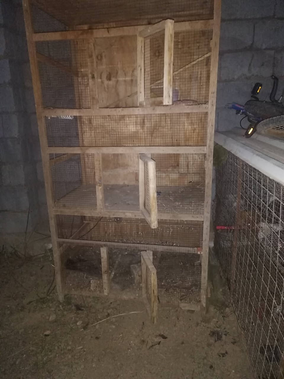 متاح قفص 3خانت مرتب بعده نضيف مكانه الصقلاويه


**إذا كنت صاحب هذا الإعلان وتريد حذفه لأي سبب، رجاءا أرسل رسالة إلى الدعم الفني**