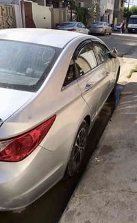 سوناته خليجي موديل 2011 بغداد باسمي محرك 2400 قطتين صبغ سعره 115وبيه م...