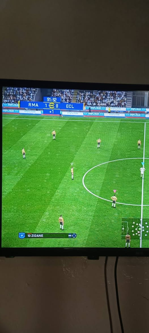 شاشه بلازمه سمارت حجم ٣٢ بيها انتريت بس شويه ثكيله باليوتيوب تفيد للالعاب سعر ٧٠ الف


**إذا كنت صاحب هذا الإعلان وتريد حذفه لأي سبب، رجاءا أرسل رسالة إلى الدعم الفني**