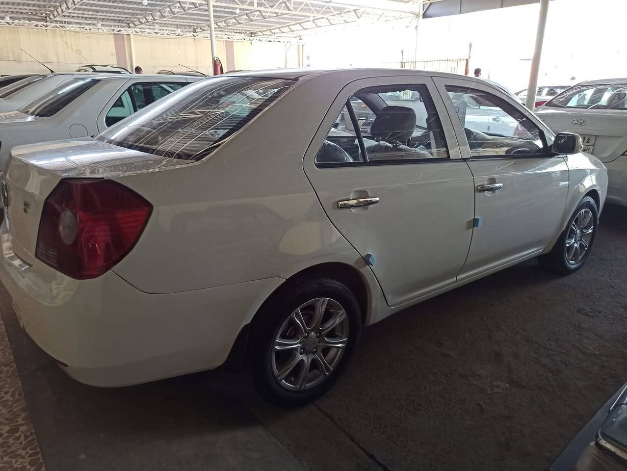 جيلي mk  ماشية 80 بلا صبغ بلا ضرر مكينة 15مامفتوحة لاصرف ولانفخ تبريد شغال ثلج موديل 2012 ...ويل كب...جامات كهرب...الشرعي بالموصل تحويل مباشر... السيارة بلادية  جديدة ...السعر النهائى60 للاستفسار ***********
