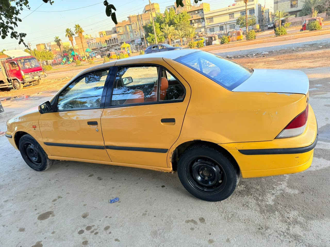 سمند 2011للبيع
كير ومكينه مكفولات 
صدر جديد 
كهربائيات كلهه شغاله 
العنوان مدينة الصدر 
***********
