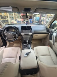 برادو 2023 بلاك Txs فول واحد على واحد ماشيه ٩٨ سياره كفاله عامه من الص...