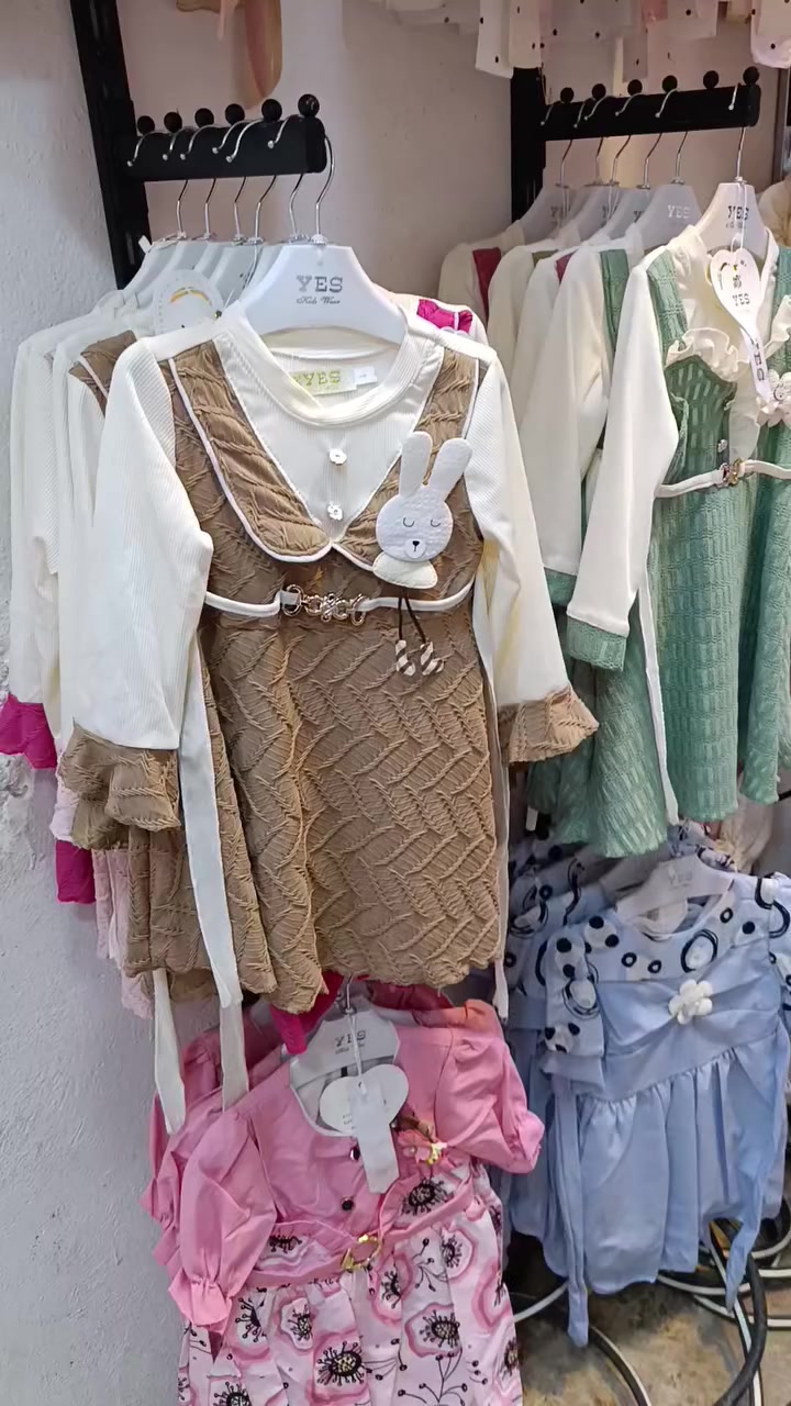 سلام عليكم عرض على فساتين بناتي بيبي سعر قطعة 7قطعتين 13 الف 

 #موصل #جديدة


**إذا كنت صاحب هذا الإعلان وتريد حذفه لأي سبب، رجاءا أرسل رسالة إلى الدعم الفني**