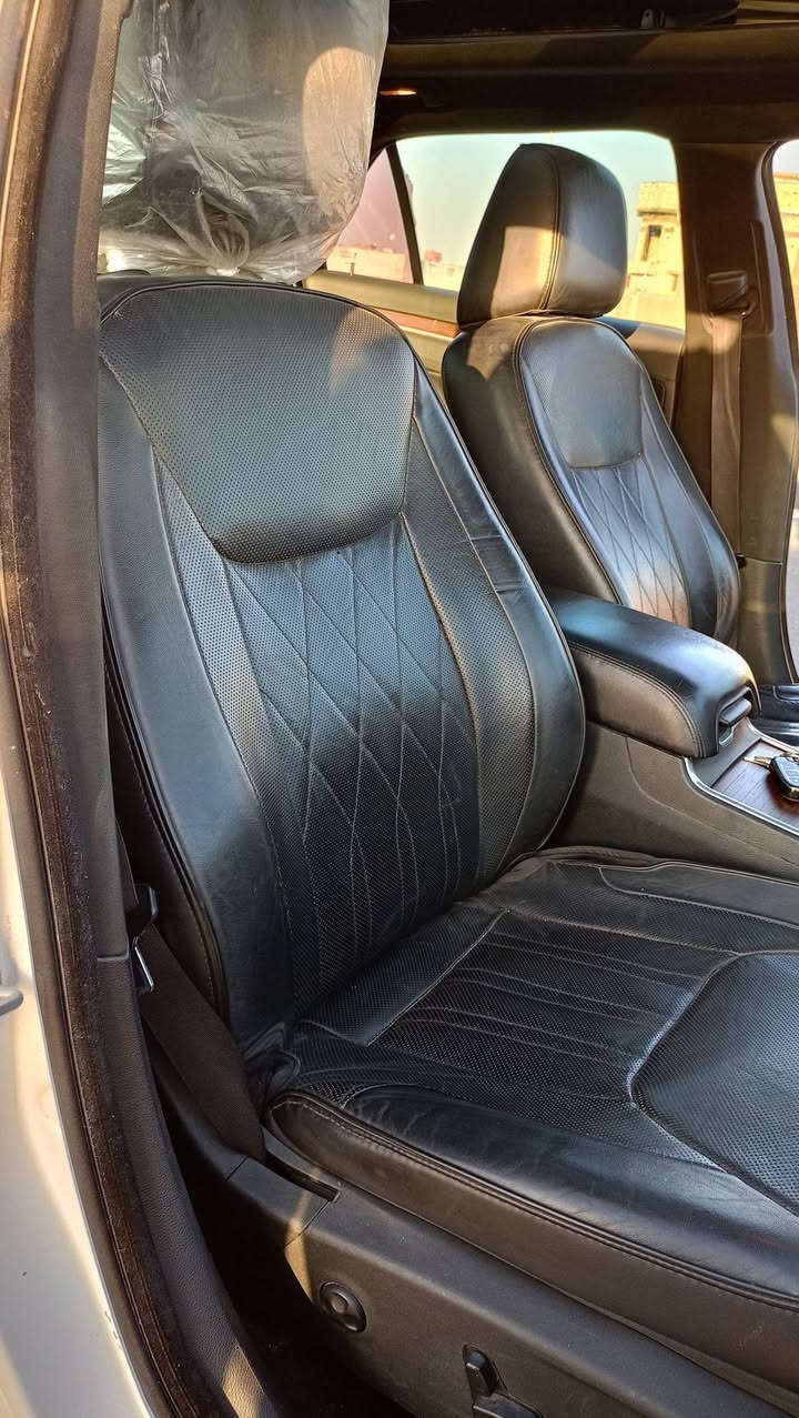 السلام عليكم 
اوباما بلاتين يوم 
RT محرك 5700
اصل موديل 2015
مرمزة 2023
رقم بصرة توني رقمتها تحويل ثاني يوم
معروفه مواصفات البلاتين يوم
مواصفات خاصة
فتحتين 
رادارات
تشغيل عن بعد
كشنان حضن جلد نقشة بقلاوة من الشركة
كشنات حضن تبريد تدفئة
خزن وضعيات قيادة + دوسة بريك بانزين صعود ونزول
مانع نزول منحدرات
ستيرن تدفئة
داخل صاج خشبي بلاد
ويل موزة كروم + طخم تاير توني شادة
مري نيكل
بيها بعد مواصفات خير من الله
مكان بصرة سعر 188 وبيها مجال
اتصال ***********
