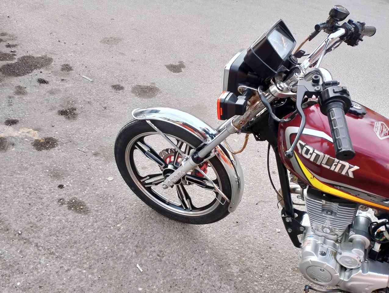 السلام عليكم سولنك 5كير موديل 2023
دراجه شرط برغي مابيها نقص ترايها حلو دراجه مال جناي مرتبه وناعمه

كهربائيات كامله ماتصرف عليها ربع بوجهك لشارع دراجه فول الفول 

سعرها بلاش جوه السوك 450 بي مجال قليل للشراي
***********بي واتساب 

عنوان كركوك
