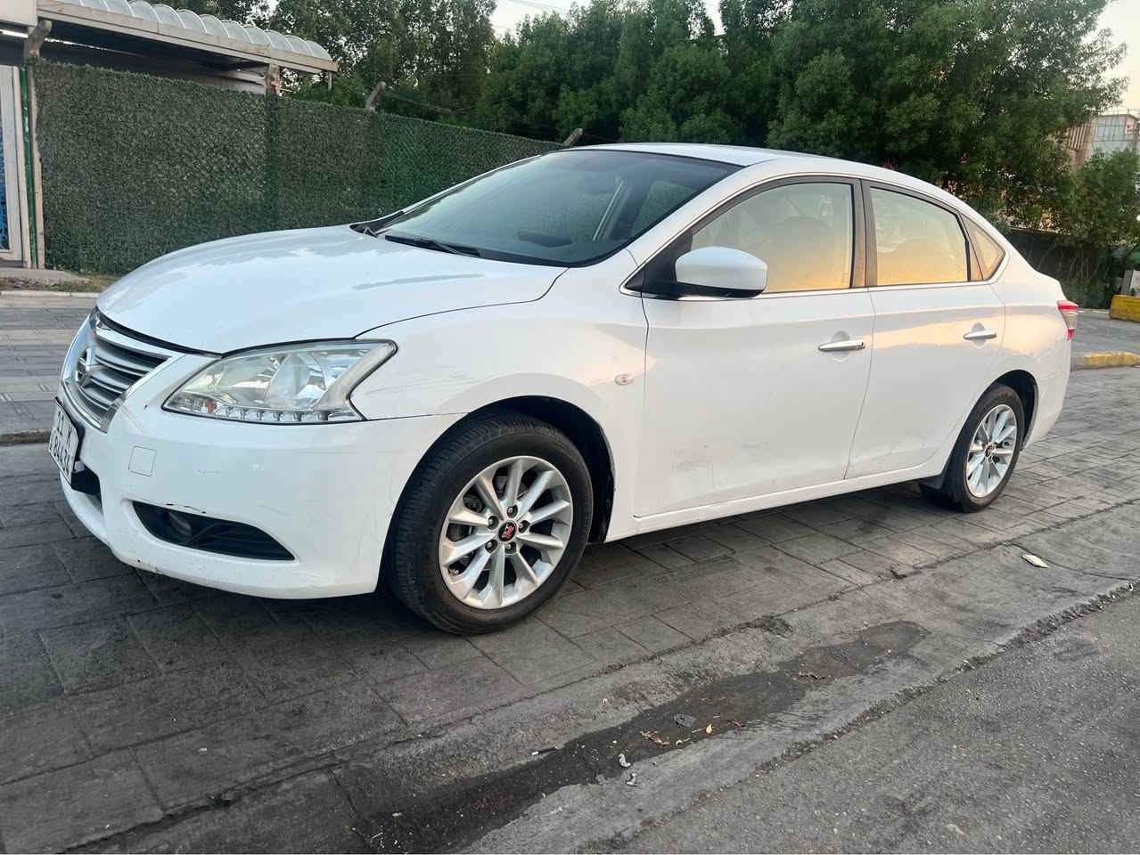 السلام عليكم

للبيع نيسان سنترا 

موديل 2019رقم بغداد

وارد خليجي محرك 1600 تبريد ثلج

بيها تبديل چاملغ الامامي صبغ خشم البنيد اثر طخه  بدون دواخل  وبيها مكانات بارد 

باقي السياره جاهزه من كل النواحي 

خير من الله 

السعر ٩٣ وبي مجال للاستفسار ع 

***********

مكان السياره بغداد السيديه بغداد, العراق
