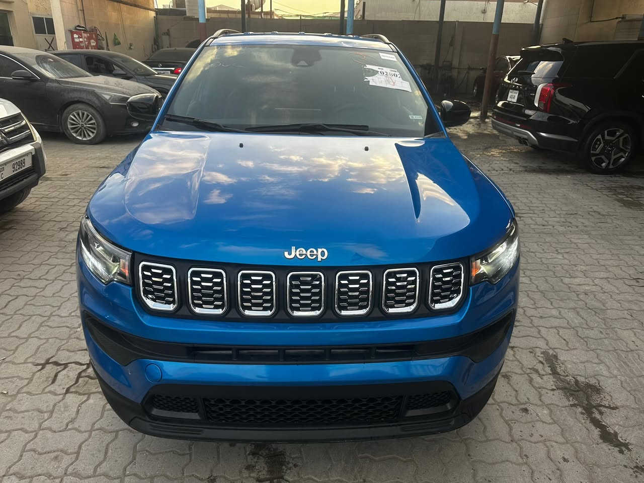 جيب كومباس 2024 محرك 2000 تيربو  فول عده بنراما مبدل دعاميه صبغ حافه بنيد نص جاملغ الايمن صبغ بدون شاصي لغد 
واصله بصره 115 ورقه لعنده كتاب شهداء تدخل 
جاهزه شحن الاتصال ***********
