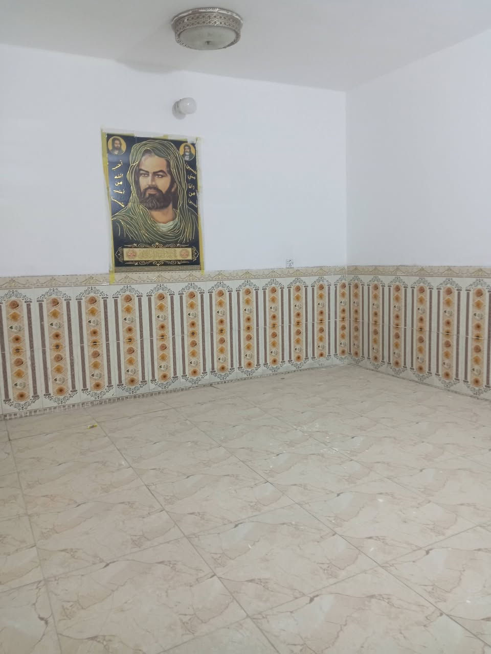 يالله بيع مستعجل 
 بيت للبيع المساحة 120م طابو زراعي سند 25
البيت جدا مرتب
كافة الخدمات موجوده
السعر 48 
موقع جدا ممتاز كربلاء طويريج حي الجمعيه 
للاستفسار اكثر مراجعة مكتب ابو فهد في حي الجمعيه مجاور باب مجمع الملاعب او الاتصال على الرقم ابو فهد ***********
***********
