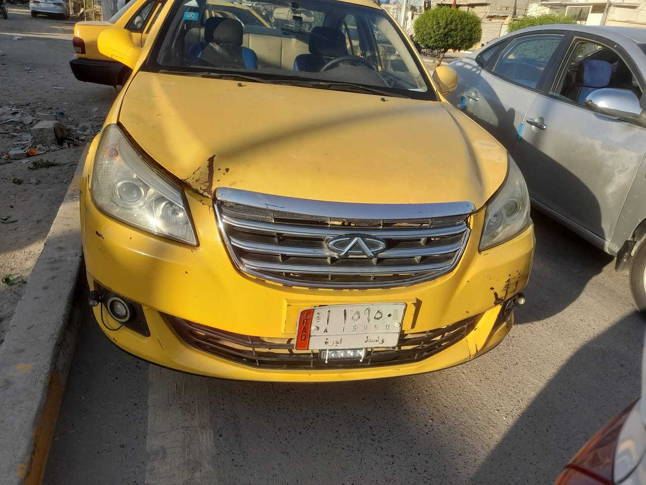 شيري E5 مديل 14 كير ومحرك كورله خير من الله بسمي مصفره هيئه وغرامات نقصه تبريد الكمبريسر بيه بوربرين التدفه شغاله للاتصال على*********** بغداد الشعله رايده45 ورقه وبيه مجال
