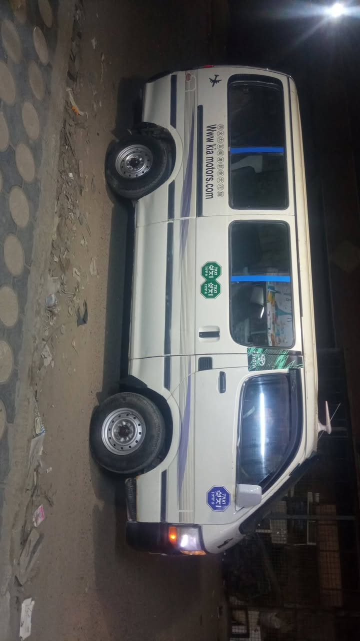 السلام عليكم شباب تحويل ثاني يوم السياره خير من الله بها ماكينه وقير وندي مكان بغدادش موديل 91 تحويل مباشر سياره حلوه وخير من الله سعر 35 وشراء يخابرني ***********
