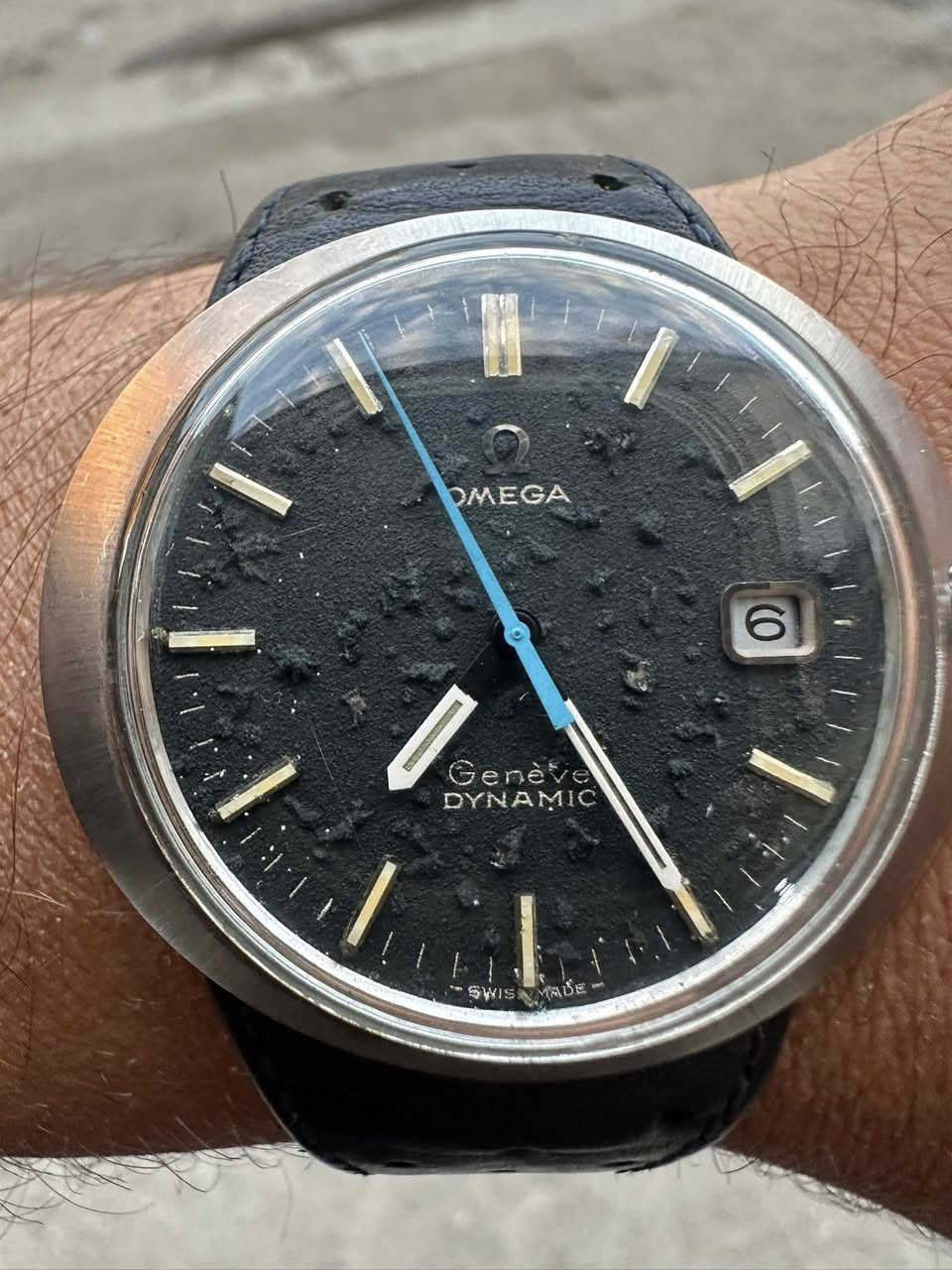 اومكا جنيف داينمك  ١٩٧٠
القطر ٤١ 
الحركة تكويك
الشهري بم 
النضافة كما موضح 
السير والبك والدكمة والجامة الاصلي 
***********
