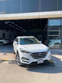 هيونداي • توسان • 2018 • سيارة • SUV • بنزين • أوتوماتيك • سيارة دفع ر...
