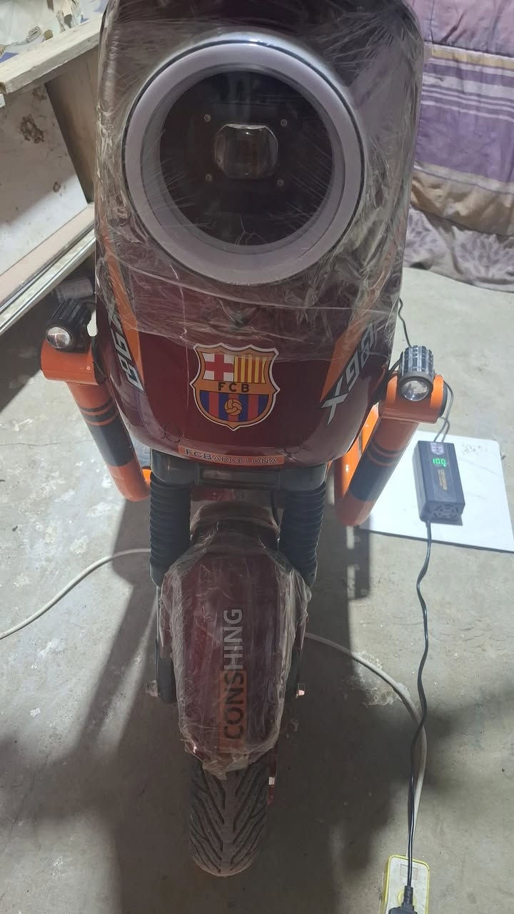 سلام عليكم دراجه شحن للبيع X900
نضيفه مابيهه اي عطل بطاريات 5 شغاله  كلشي يشتغل بيهه
سويج وبصمه صبع السعر 580 وبيهه مجال شراي راسني ع واتساب هاذ رقم{ ***********} مو شراي لا تكسر بالسعر
