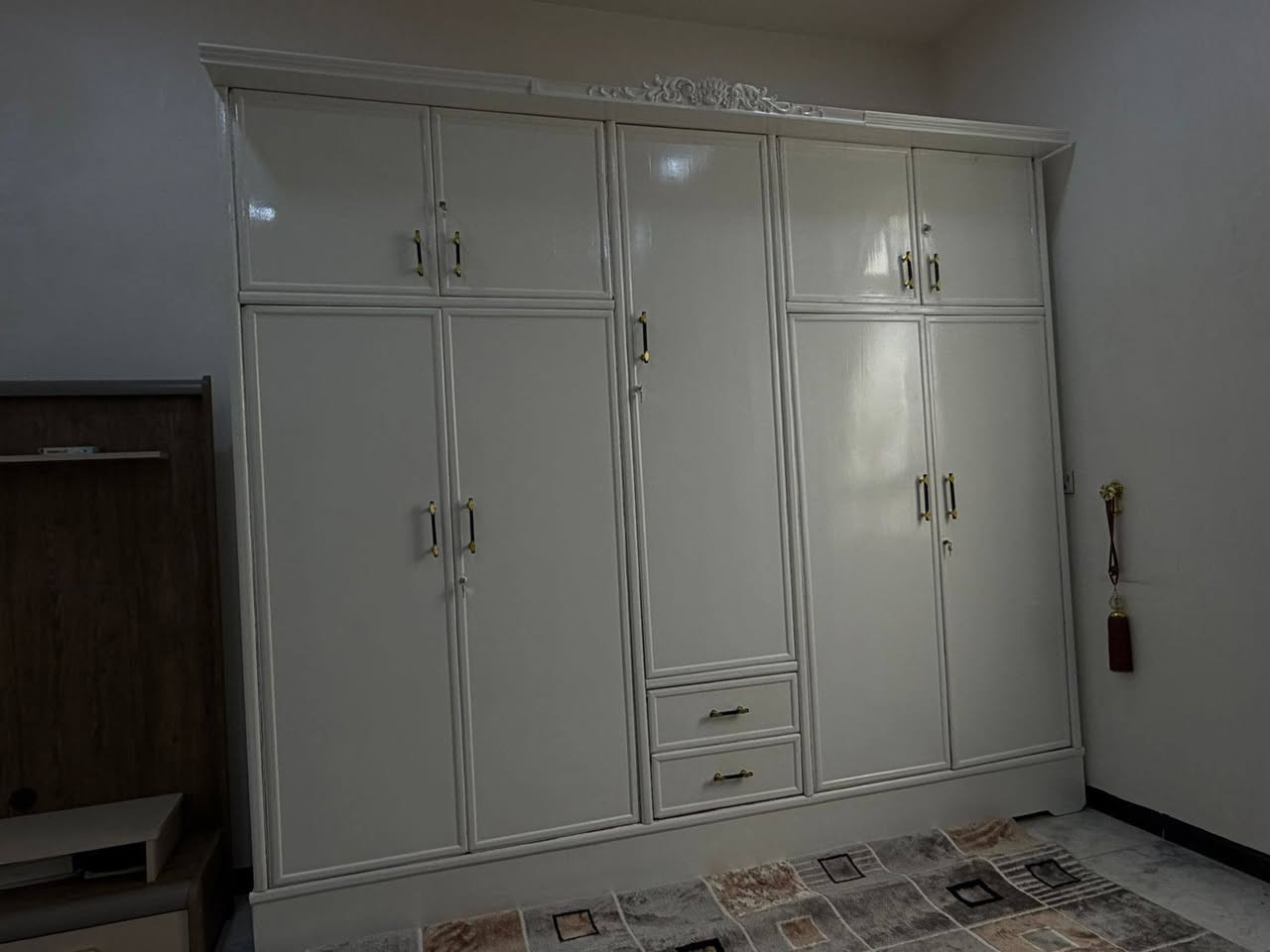 يا الله 
الحمدلله والشكر تم تجهيز كنتور 5 باب ملحق من نجاره وصبغ حراري ابيض الى الأخ علي الشمري 
تفاصيل الكنتور 
ارتفاع 275
طول 3متر
عرض 55
داخل وخارج معاكس 5 ملم تحشى خشب جام تحشى درجة اولى سكف ورضيه بلوك بورد 18 ملم مجرات سلايت هايدروليك ضهر جرجوبه شد براغي يوجد لدينا تفصال حسب رغبة وطلب الزبون كل هذا تجدونه في معرض ونجاره المتنبي أتمنى أن ينال إعجابكم


**إذا كنت صاحب هذا الإعلان وتريد حذفه لأي سبب، رجاءا أرسل رسالة إلى الدعم الفني**