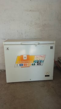 ثلاجات • مستعمل شوية • بيها مجال