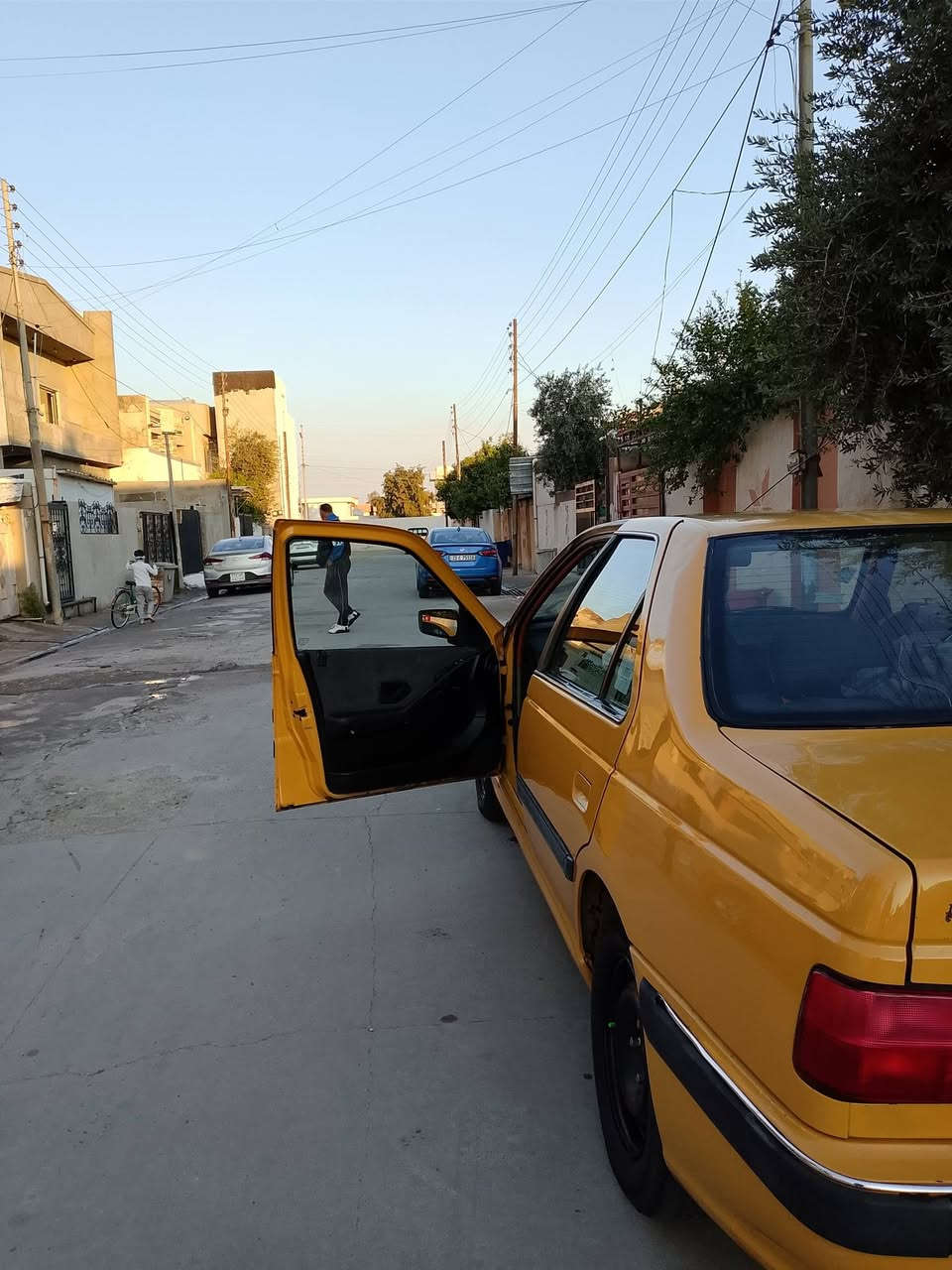 بيجو بارص 2015 سياره نضيفه گير محرك صدر تايرات لايت زنون شمسي داخلهه كلش نظيف سياره ب اسمي هيئه وغرامات مصفره هزه جديده ب اسمي تحويل ثاني يوم


**إذا كنت صاحب هذا الإعلان وتريد حذفه لأي سبب، رجاءا أرسل رسالة إلى الدعم الفني**