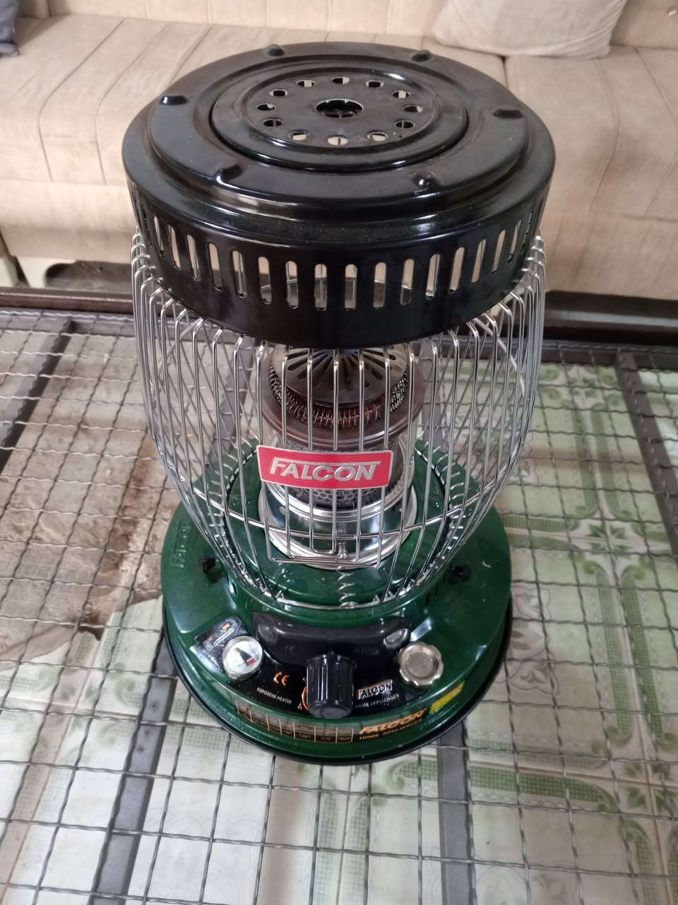 مرحبا أغراض للبيع للعنوان بعشيقة شارع النفوس القديم حي الجبل ***********
