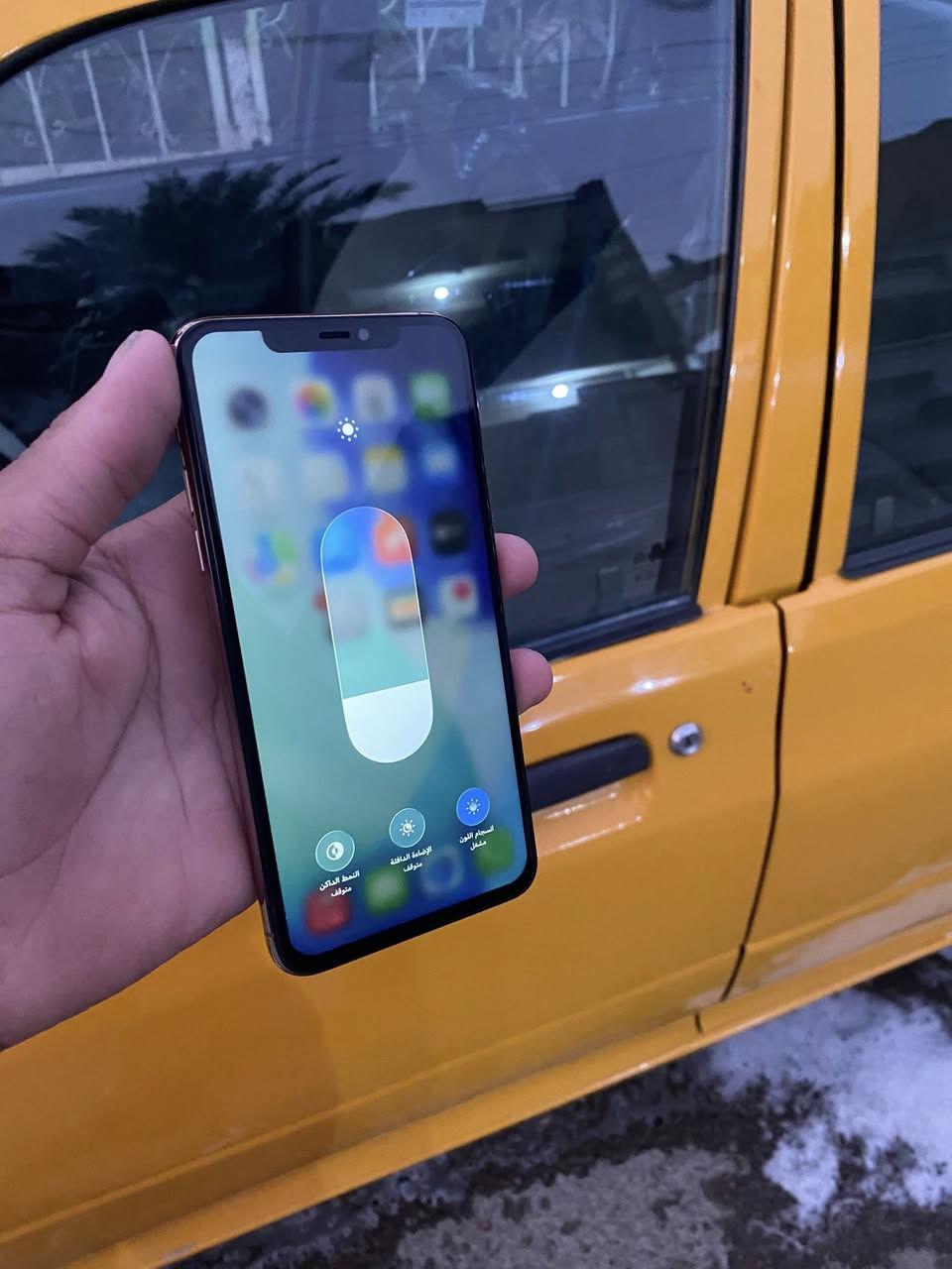 ايفون ١١ برو ماكس جهاز كلش نضيف وكلة شغال ذاكرة٢٥٦ بطارية ٧٨جهاز كلة شغال فقط مبدل شاشة احسن نوعية سعر ٢٣٥ وبي مجالات بصيط مكاني بغداد مشتل ***********
