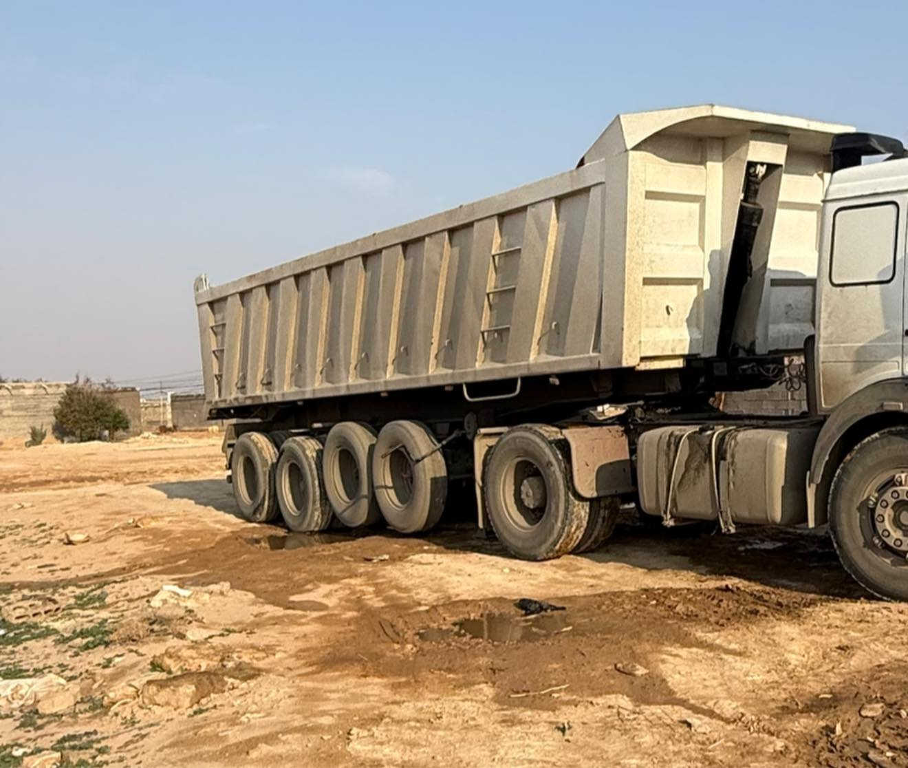 سلام عليكم عربانه للبيع ماموت 32 ذرعتها  اربع دناكير مكفوله مجموعه كرسي براد 16 دناكير كلهن 16  2 جوبلس كهربائيات  
جاهز تخم تاير وحداديه وكهربائيات  سعر ١٧٠ وبيعا مجال

ملاحظه عربانه مشدوده على راس سكس فارقها ٢٢٣٥٠ موجود وصل مراسله خاص للتفاصيل اكثر للشراي


**إذا كنت صاحب هذا الإعلان وتريد حذفه لأي سبب، رجاءا أرسل رسالة إلى الدعم الفني**