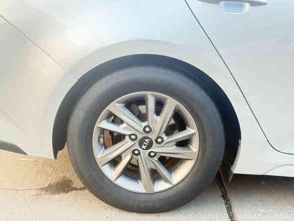 يالله سلام عليكم
عندي كيه اوبتما لبيع
موديل 2020
وارد امريكي 
حادث كسر بدعاميه
وصور مرفقه بالمنشور
وبيه كلير من امريكه 3 قطع صبغ كلير فقط بدون معجون بدون دواخل بدون ايرباك
رقم بغداد بسمي ترقيم وهزه كوله جديد تحويل ثاني يوم
موصفات رادار امامي وخلفي وجانبي حساسات خلفيه
شاشه كبيره كامره دواره
ايكو سبورت توقف ذاتي
سياره احله من الصور بدون لا شخط ولا بارد 
مكان السياره بغداد الكرخ مجمع 28 نيسان
سعر تصل وبخدمتك 
رقم الهاتف *********** تصال وتساب او عادي بغداد
