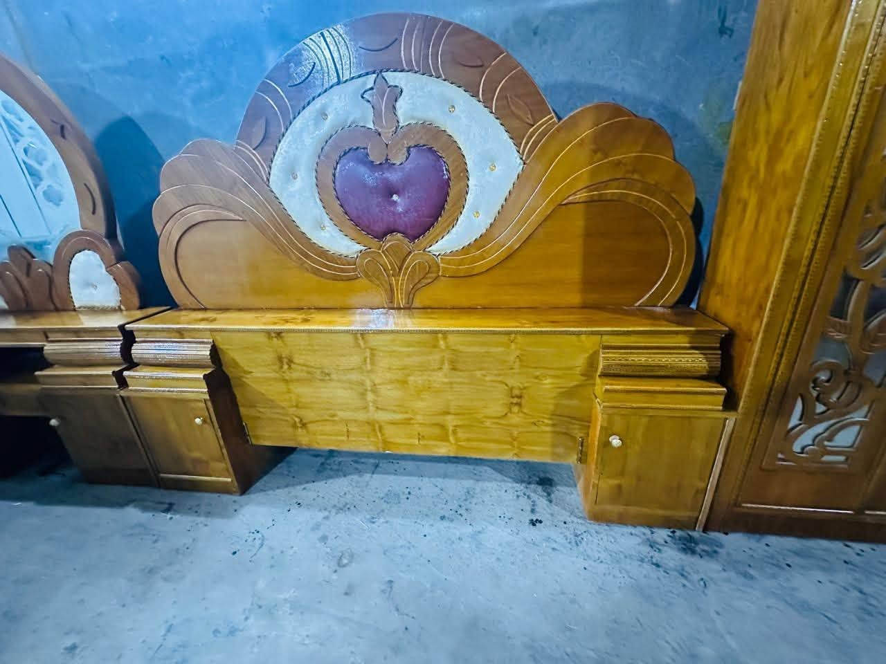 سلام عليكم غرفه نجاره صاج مستخدمه نظيفه السعر ٨٥٠ العنوان الحله ***********
