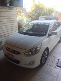 اكسنت 2016 كفاله من ضربه والصبغ مكاني الزعفرانيه  رقمي 07730178109